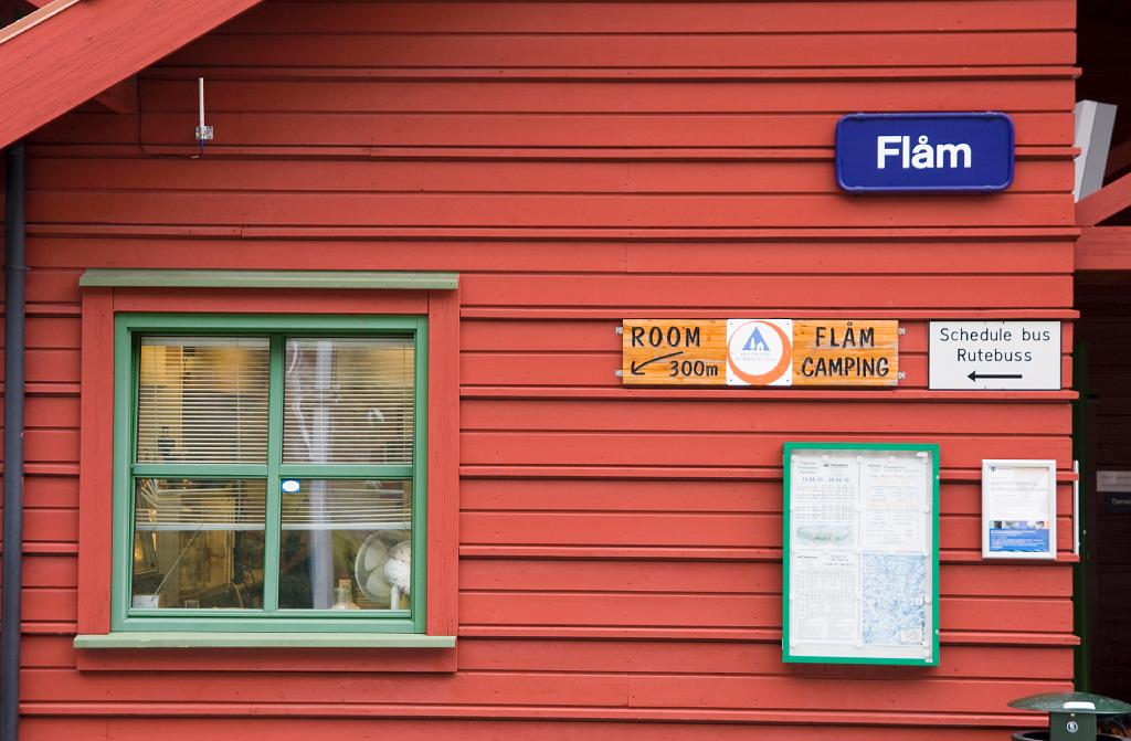 IMG_8362.jpg - Unser Ziel ist der kleine Ort Flam am Aurlandsfjord.